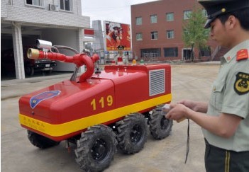 消防器材:JMX-LT50消防灭火机器人